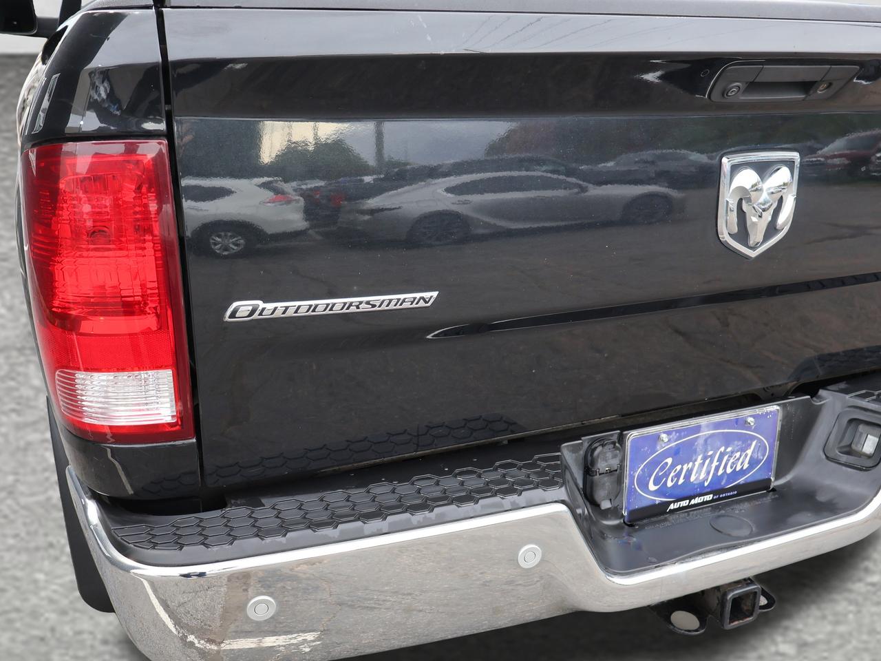 2018 RAM 1500 DIESEL TURBO OUTDOORSMAN 4WD CREW *ACCIDENT FREE*1 OWNER*DODGE MAINTAIN* CAMERA BLUETOOTH HEATED SEATS CRUISE ALLOYS Photo