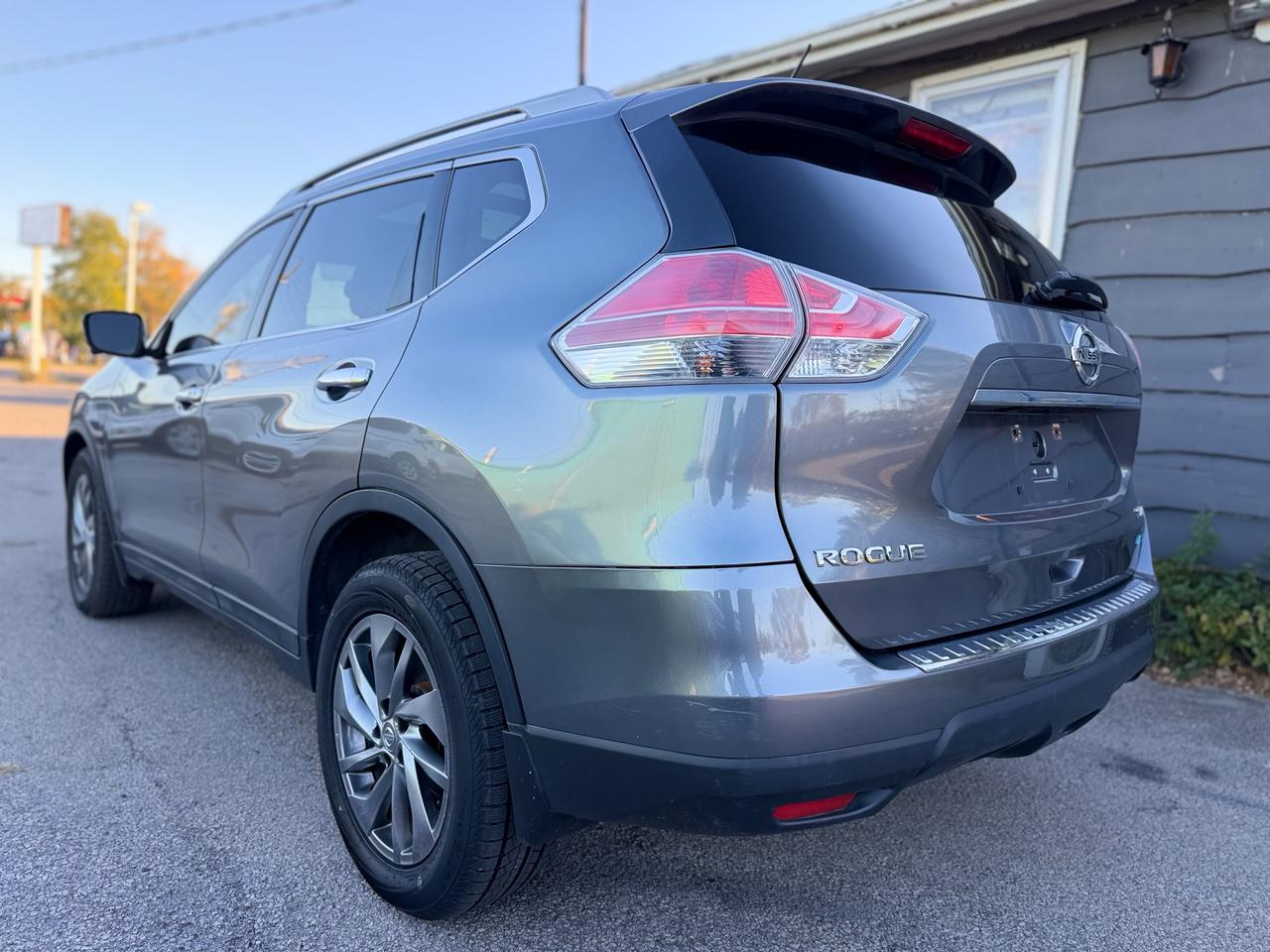 2015 Nissan Rogue S Photo