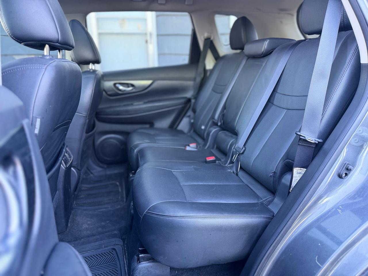 2015 Nissan Rogue S Photo