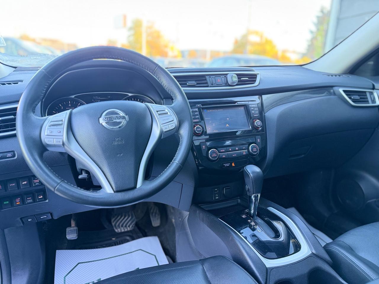 2015 Nissan Rogue S Photo