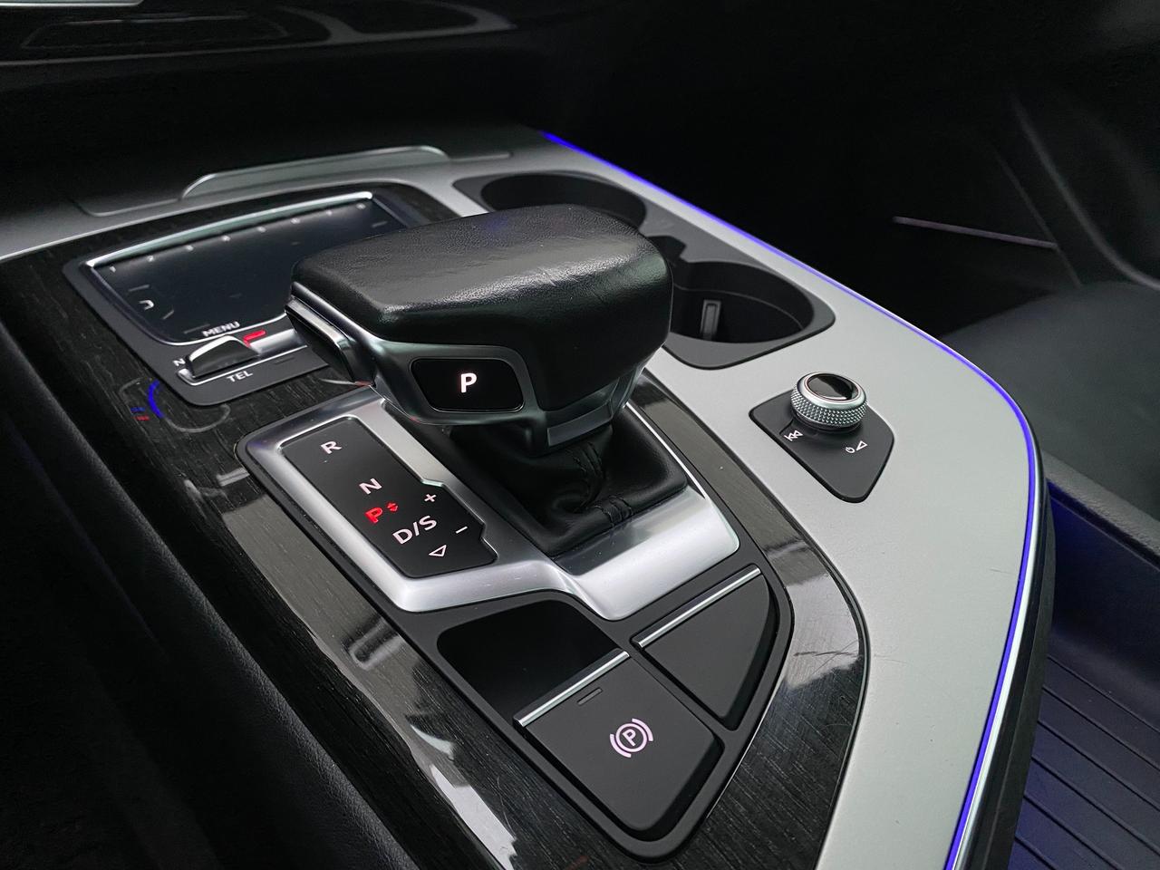 2018 Audi Q7 3.0T-TECHNIK-S LINE SPORT-BLACK OPTICS-HUD-360 CAM Photo