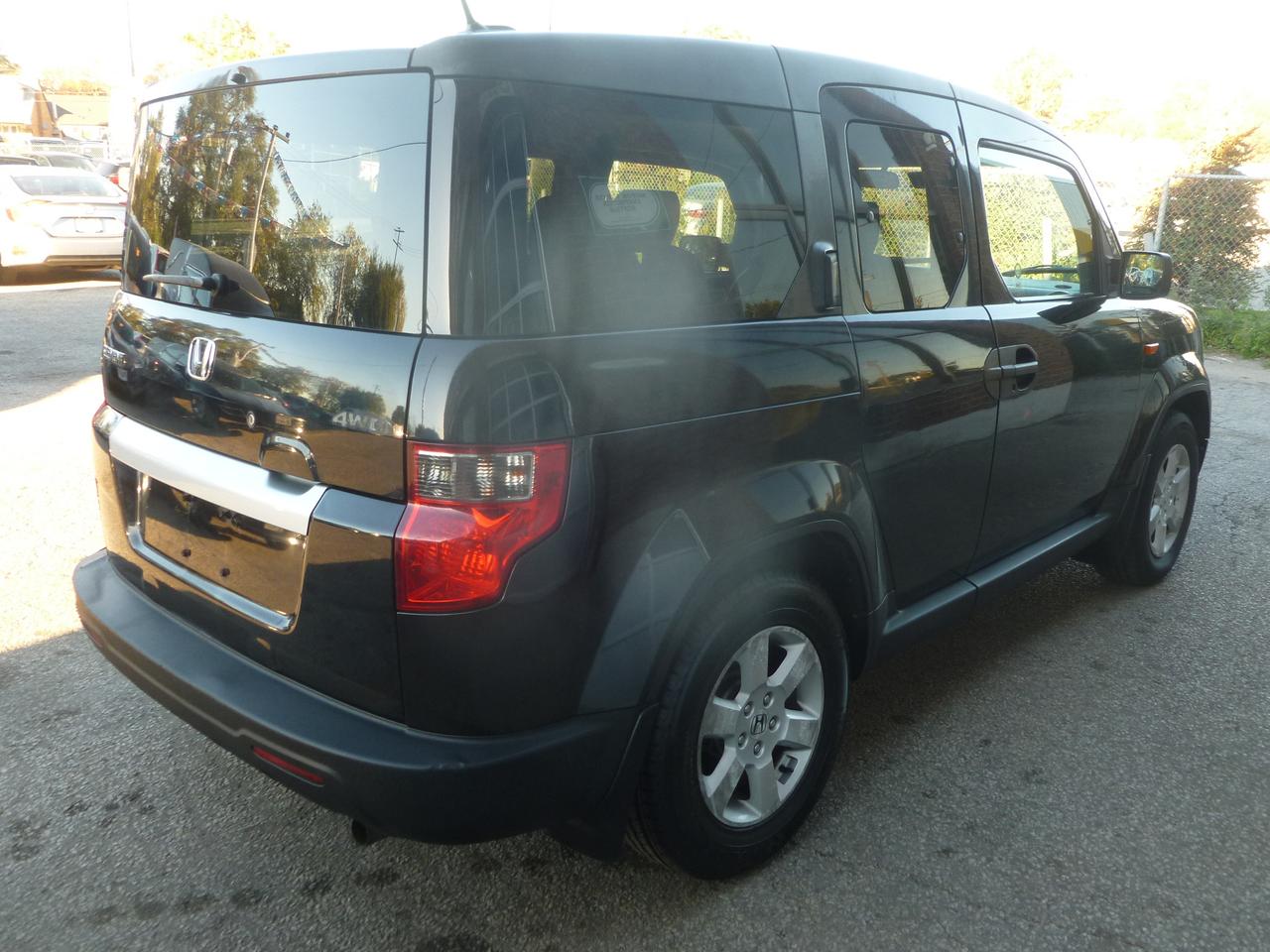 2009 Honda Element EX Photo