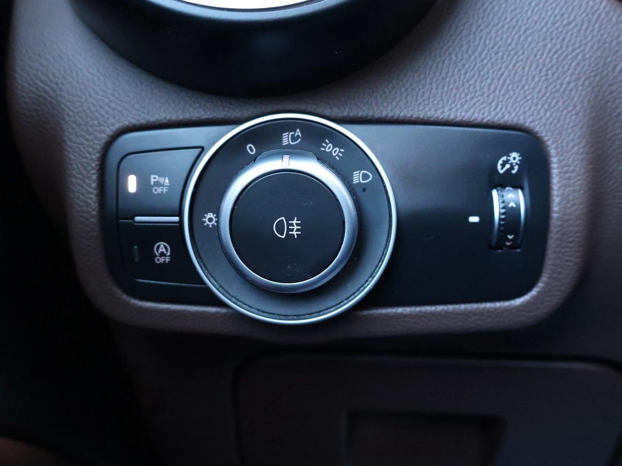 2020 Alfa Romeo Stelvio TI *ACCIDENT FREE*ALFA ROMEO MAINTAIN*2ND WIMTER* CAMERA NAV BLUETOOTH LEATHER HEATED SEATS PANO ROOF CRUISE ALLOYS Photo
