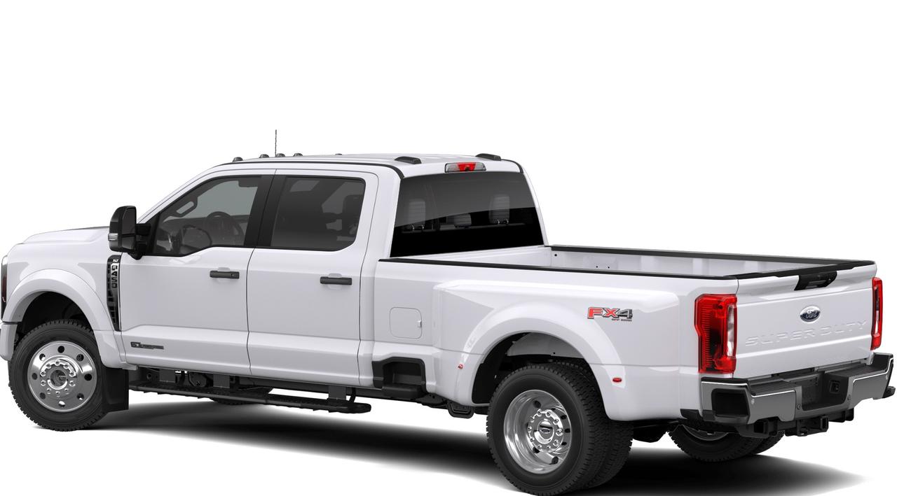2026 Ford F-450 Super Duty DRW XLT Photo1