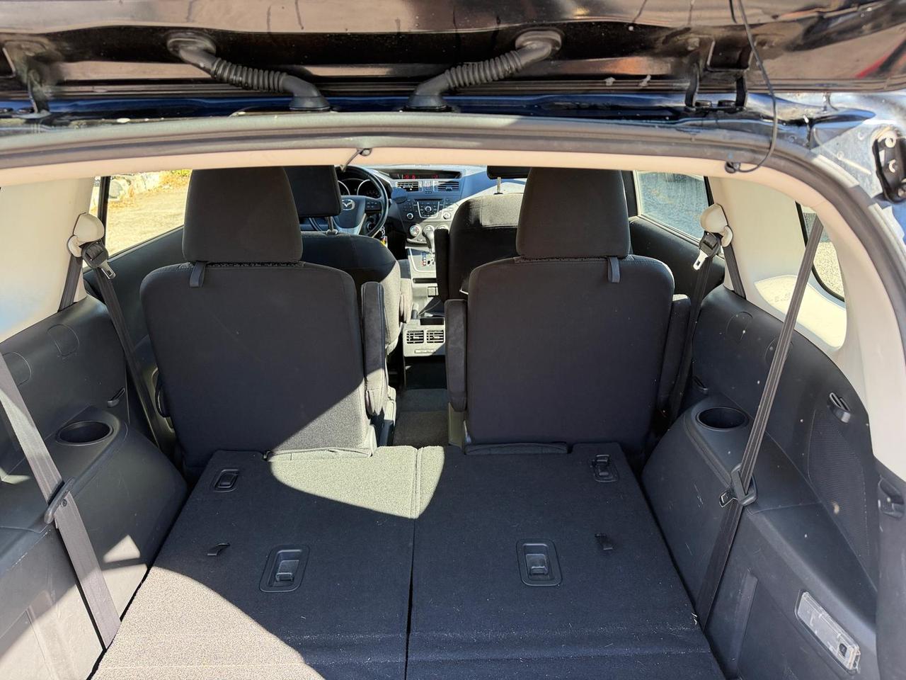 2012 Mazda MAZDA5 GS Photo