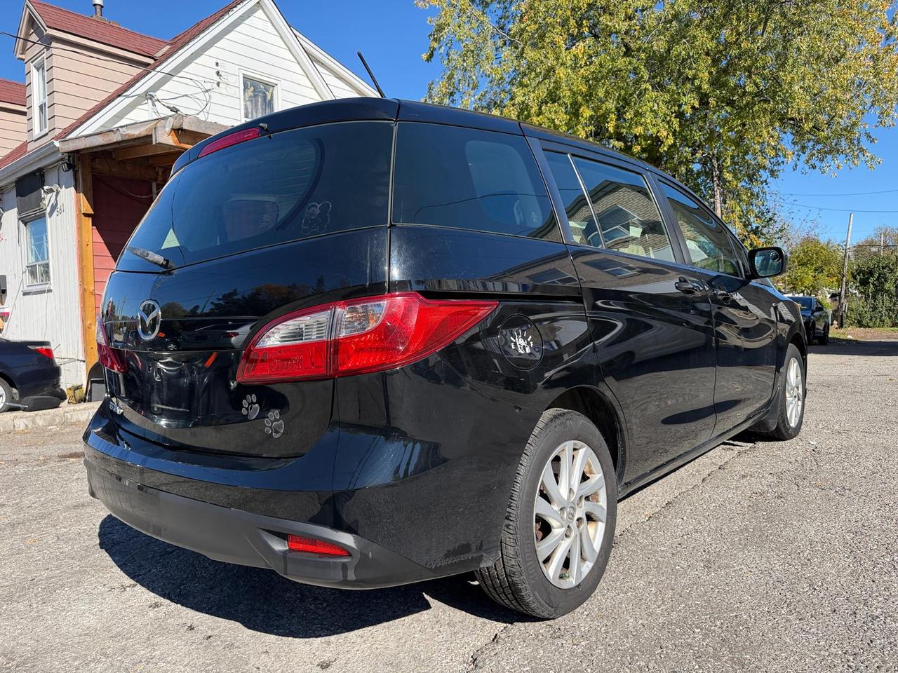 2012 Mazda MAZDA5 GS Photo