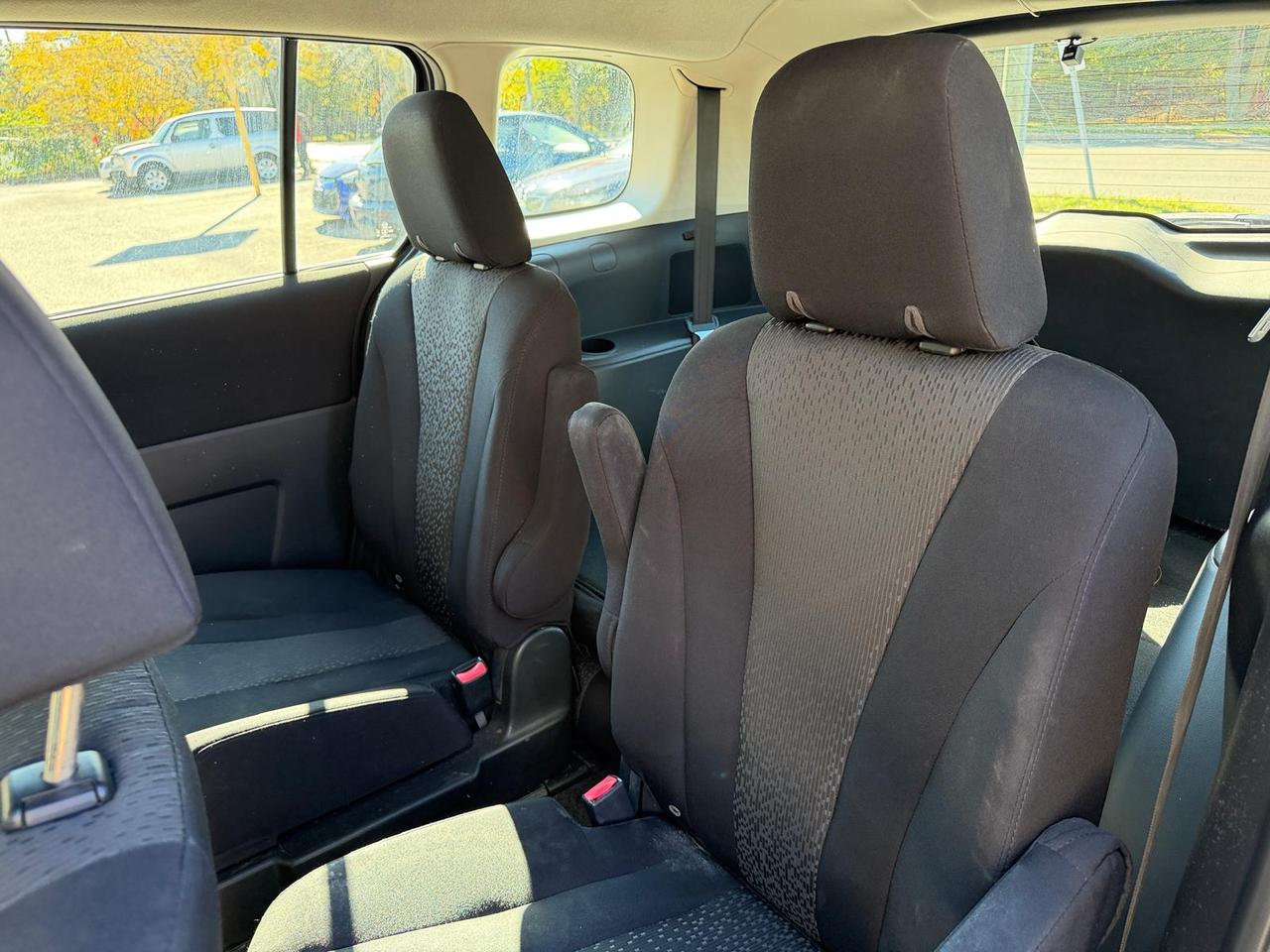 2012 Mazda MAZDA5 GS Photo