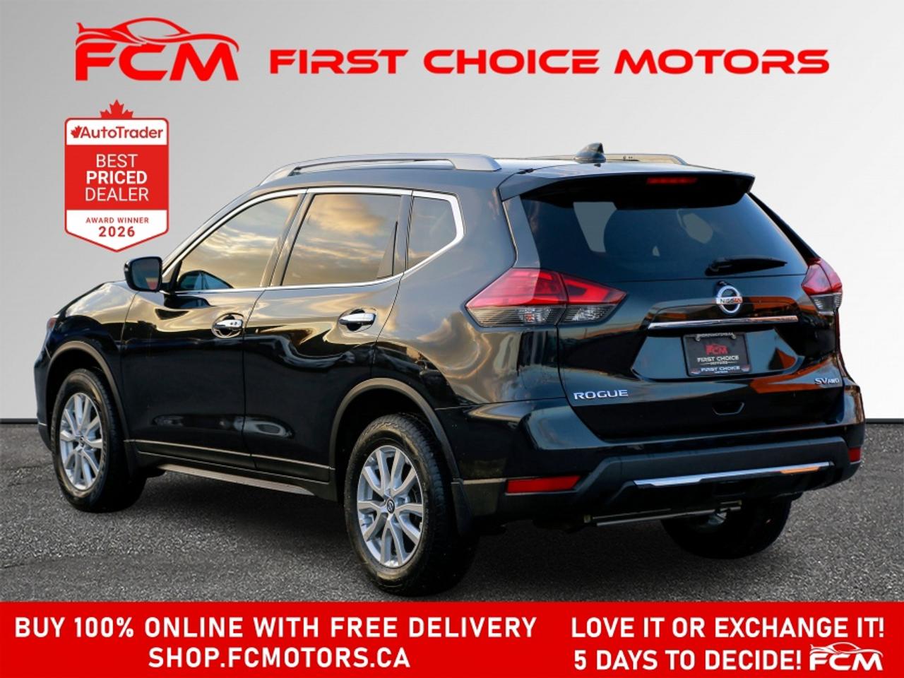 2017 Nissan Rogue SV AWD | FULLY CERTIFIED WITH WARRANTY Photo4