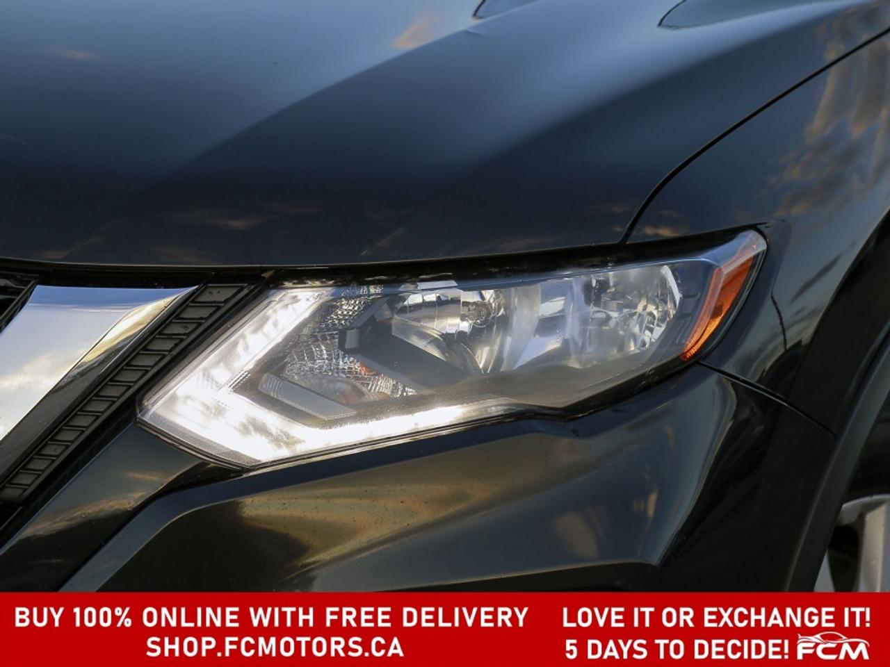 2017 Nissan Rogue SV AWD | FULLY CERTIFIED WITH WARRANTY Photo