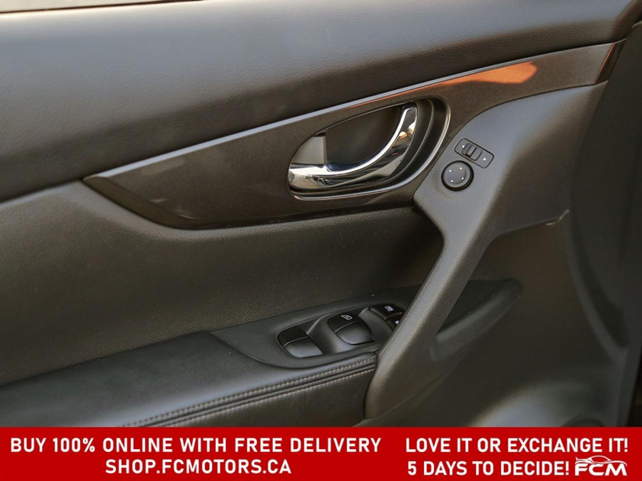 2017 Nissan Rogue SV AWD | FULLY CERTIFIED WITH WARRANTY Photo