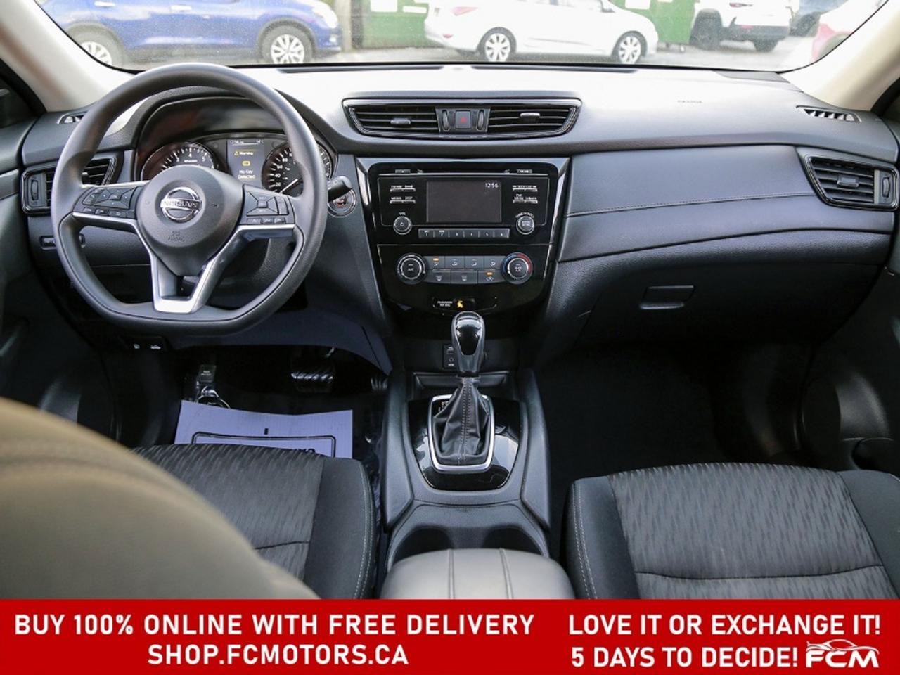 2017 Nissan Rogue SV AWD | FULLY CERTIFIED WITH WARRANTY Photo