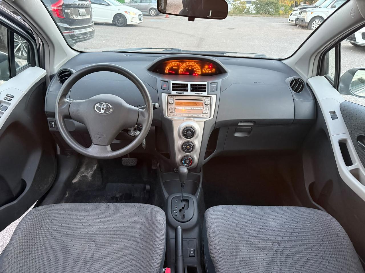 2010 Toyota Yaris LE Photo