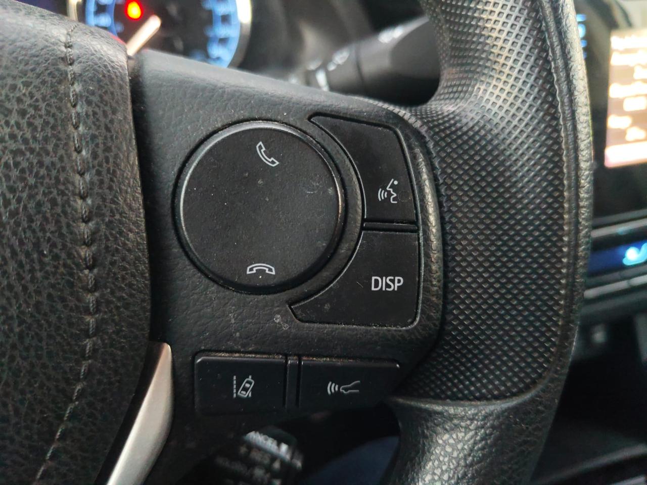 2017 Toyota Corolla LE Photo