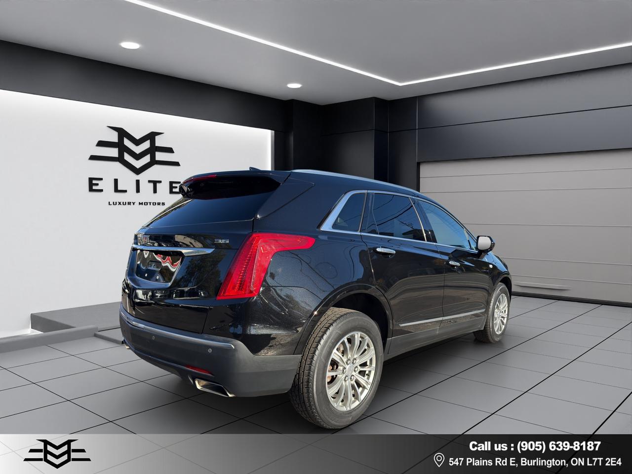 2017 Cadillac XT5 3.6L - AWD - LUXURY PKG - NAVIGATION - PANORAMIC ROOF !!! Photo