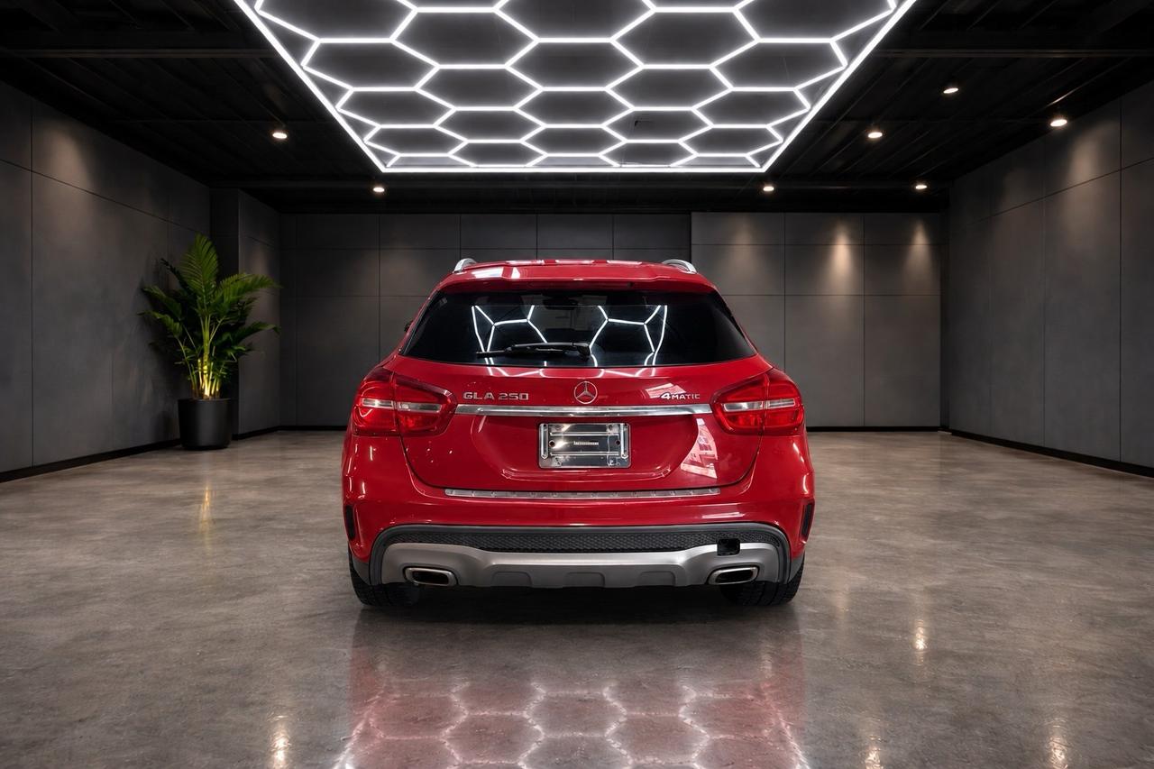 2017 Mercedes-Benz GL-Class 4MATIC 4dr GLA 250 Photo