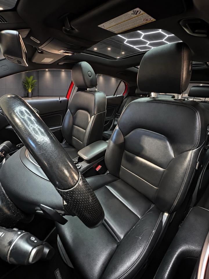 2017 Mercedes-Benz GL-Class 4MATIC 4dr GLA 250 Photo