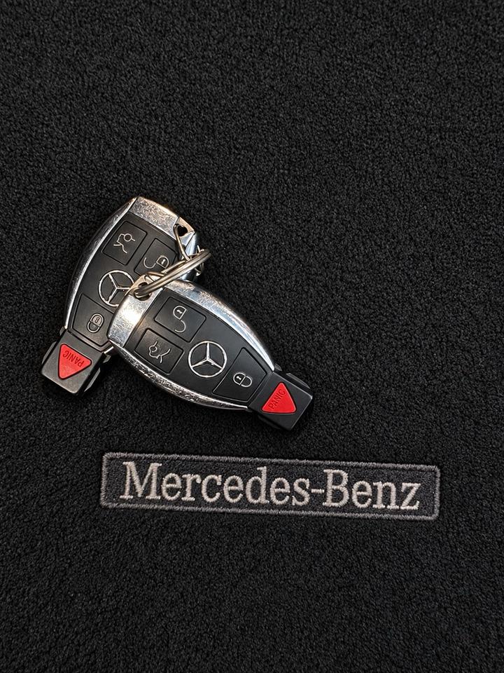 2017 Mercedes-Benz GL-Class 4MATIC 4dr GLA 250 Photo