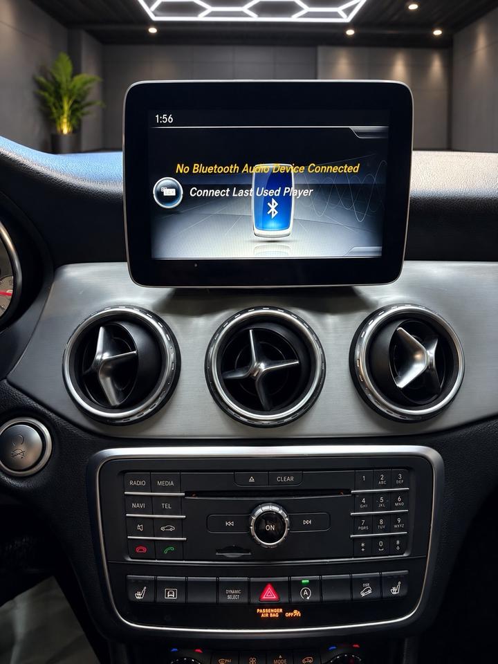 2017 Mercedes-Benz GL-Class 4MATIC 4dr GLA 250 Photo