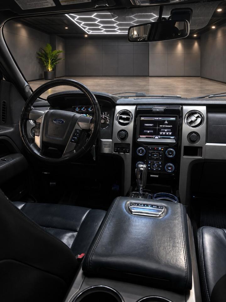 2014 Ford F-150 4WD SUPERCREW 145" LIMITED Photo