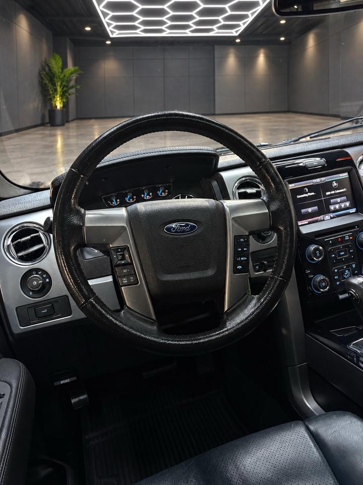 2014 Ford F-150 4WD SUPERCREW 145" LIMITED Photo