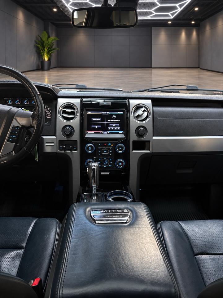 2014 Ford F-150 4WD SUPERCREW 145" LIMITED Photo