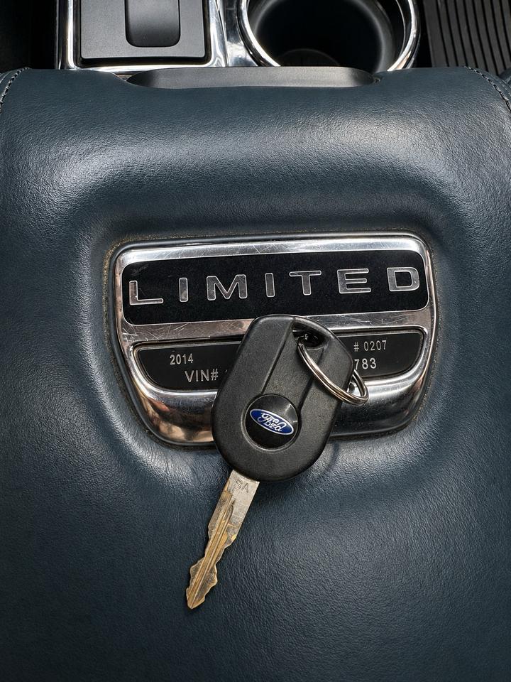 2014 Ford F-150 4WD SUPERCREW 145" LIMITED Photo
