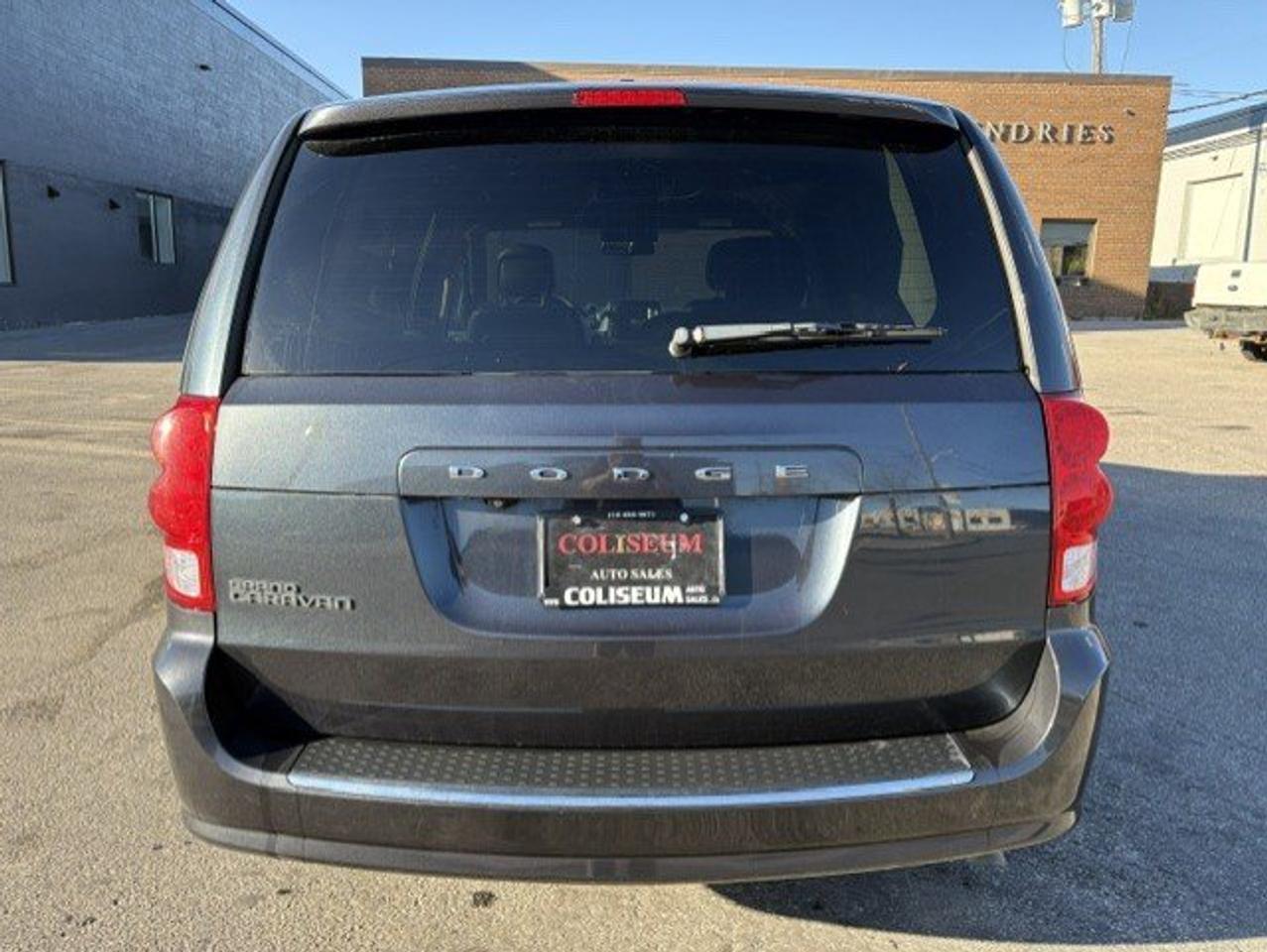 2014 Dodge Grand Caravan SXT 30th Anniversary LEATHER-NAVI-CAM-TV/DVD-P/DOORS-LOADED! Photo
