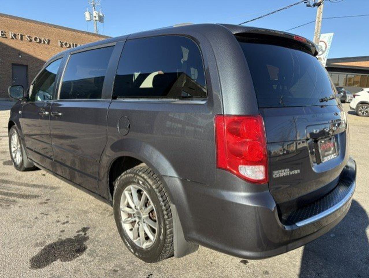2014 Dodge Grand Caravan SXT 30th Anniversary LEATHER-NAVI-CAM-TV/DVD-P/DOORS-LOADED! Photo4