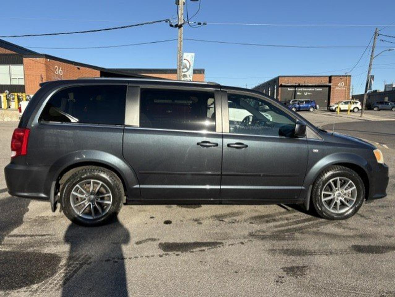2014 Dodge Grand Caravan SXT 30th Anniversary LEATHER-NAVI-CAM-TV/DVD-P/DOORS-LOADED! Photo