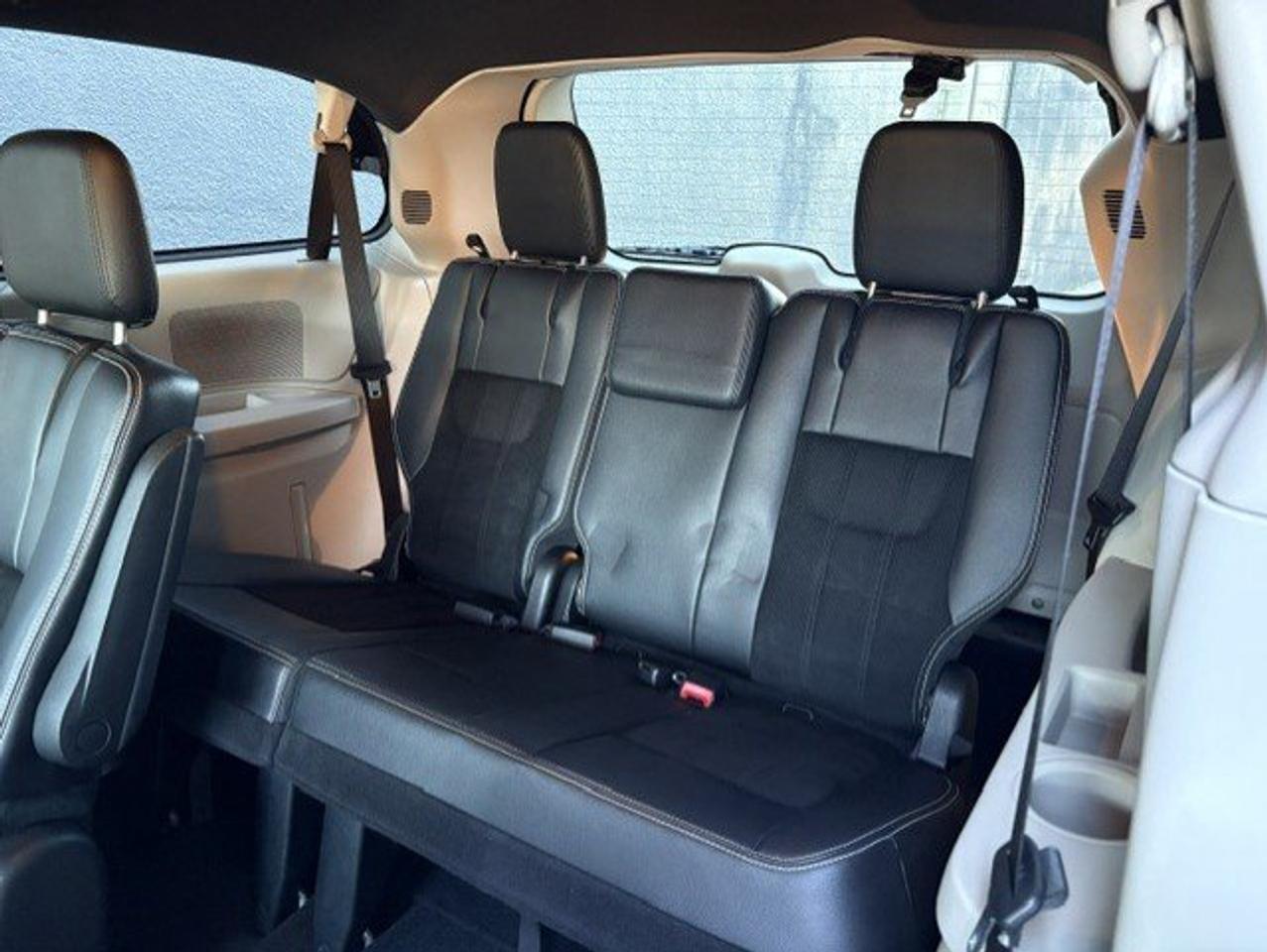 2014 Dodge Grand Caravan SXT 30th Anniversary LEATHER-NAVI-CAM-TV/DVD-P/DOORS-LOADED! Photo