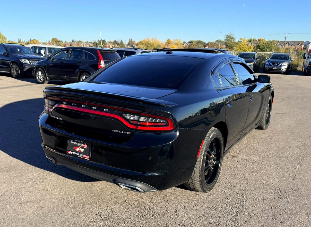 2017 Dodge Charger SXT RALLYE Photo