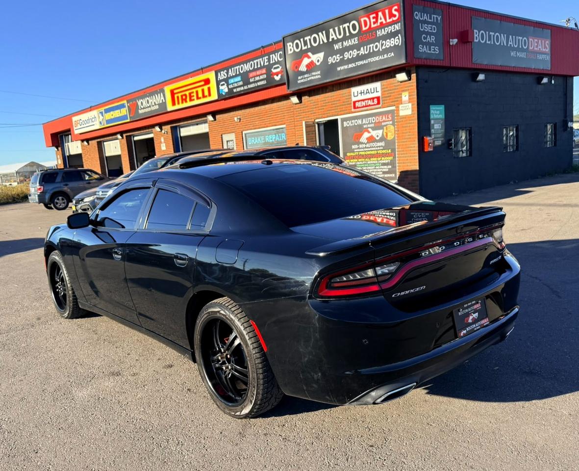 2017 Dodge Charger SXT RALLYE Photo