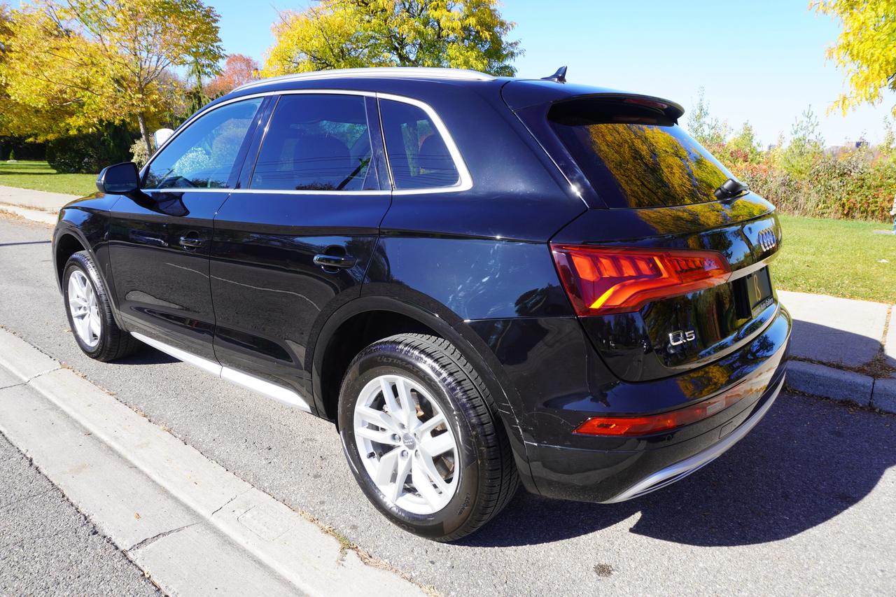 2018 Audi Q5 2.0 TFSI / STUNNING COLOUR COMBO / KOMFORT / QUATTRO Photo