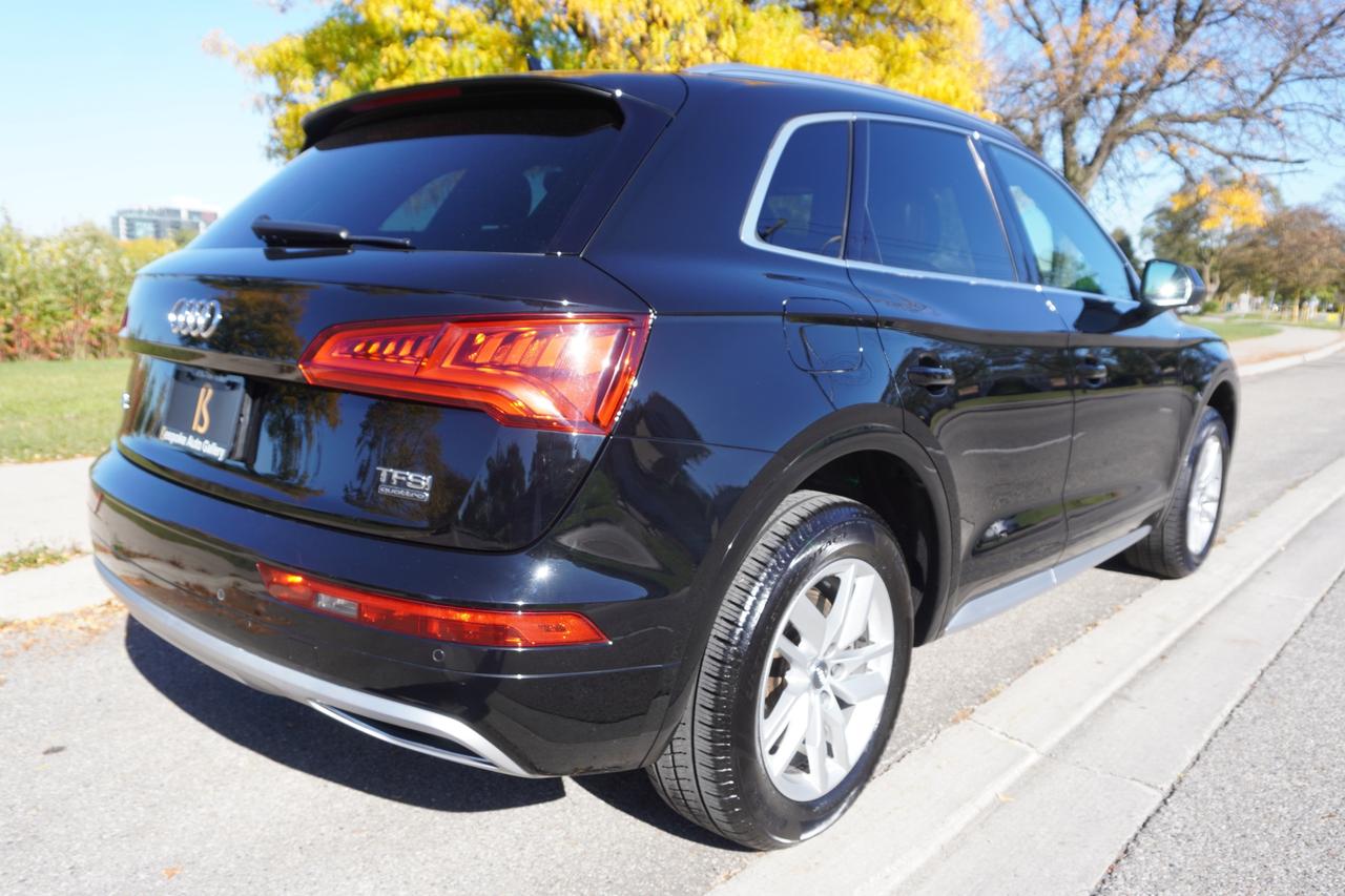 2018 Audi Q5 2.0 TFSI / STUNNING COLOUR COMBO / KOMFORT / QUATTRO Photo
