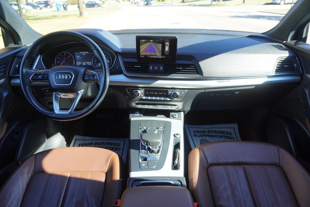 2018 Audi Q5 2.0 TFSI / STUNNING COLOUR COMBO / KOMFORT / QUATTRO Photo