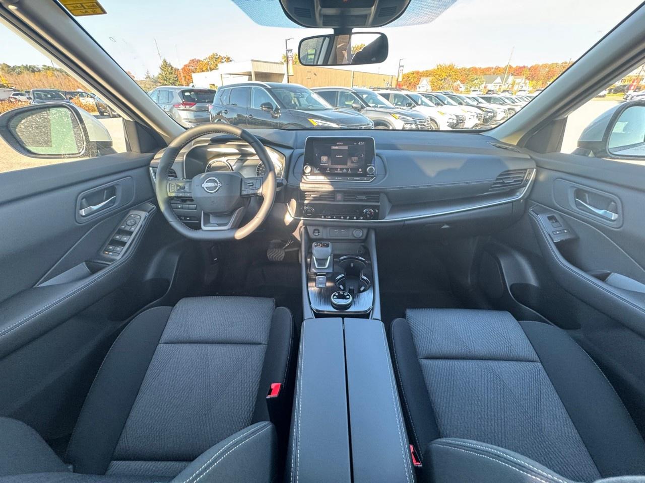 2026 Nissan Rogue AWD SV Moonroof Photo