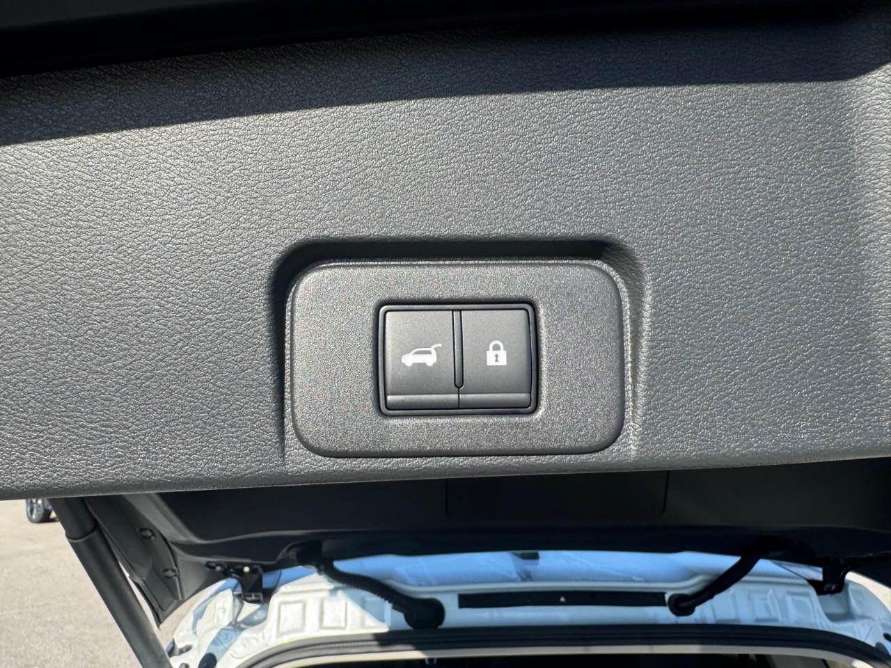 2026 Nissan Rogue AWD SV Moonroof Photo