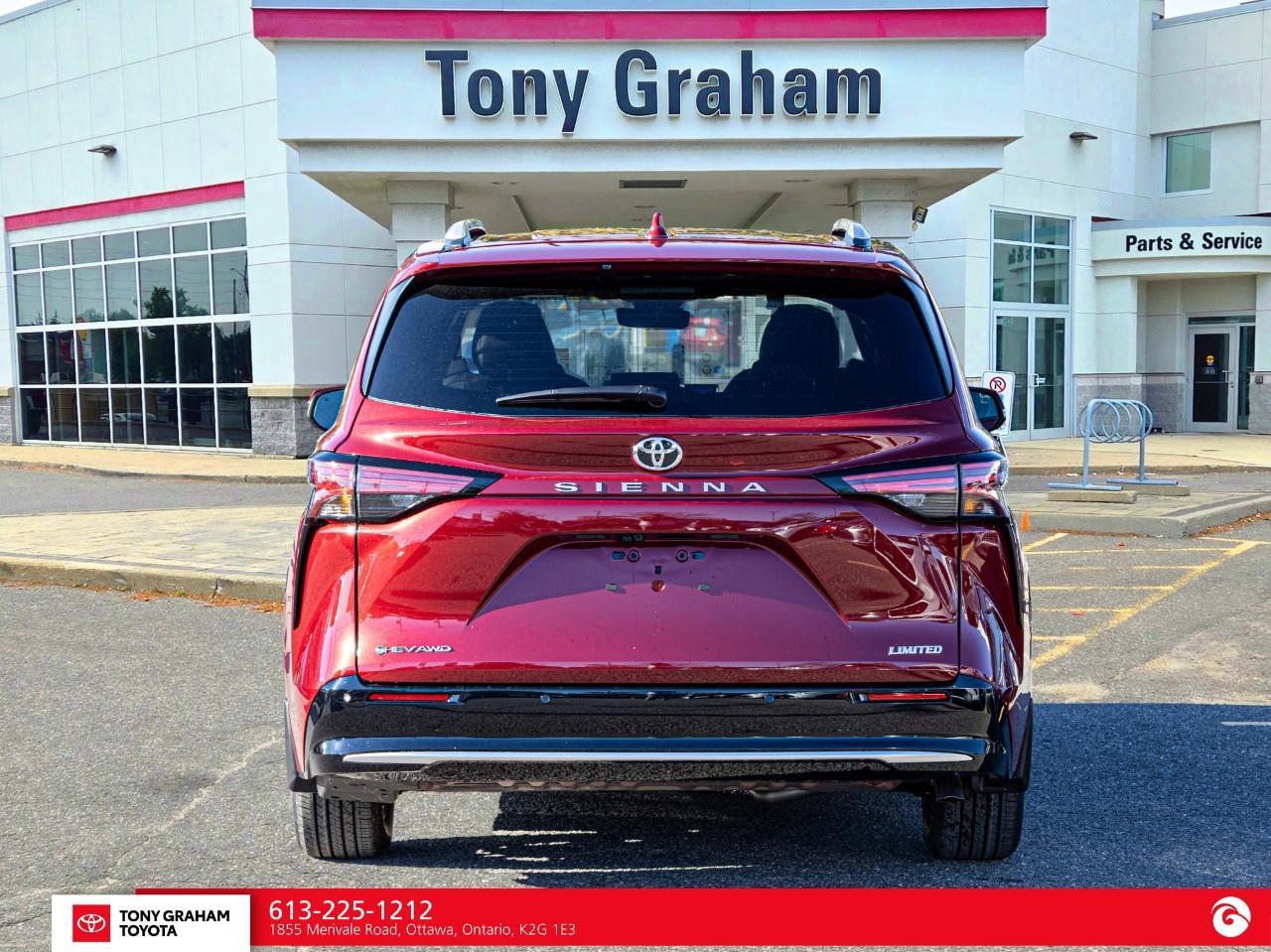 2026 Toyota Sienna XSE 7-Passenger Photo