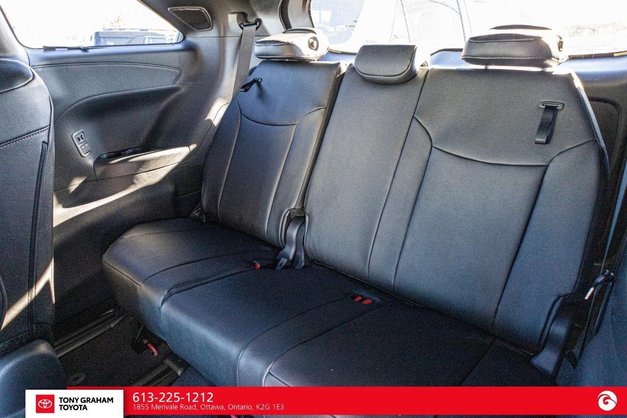 2026 Toyota Sienna XSE 7-Passenger Photo