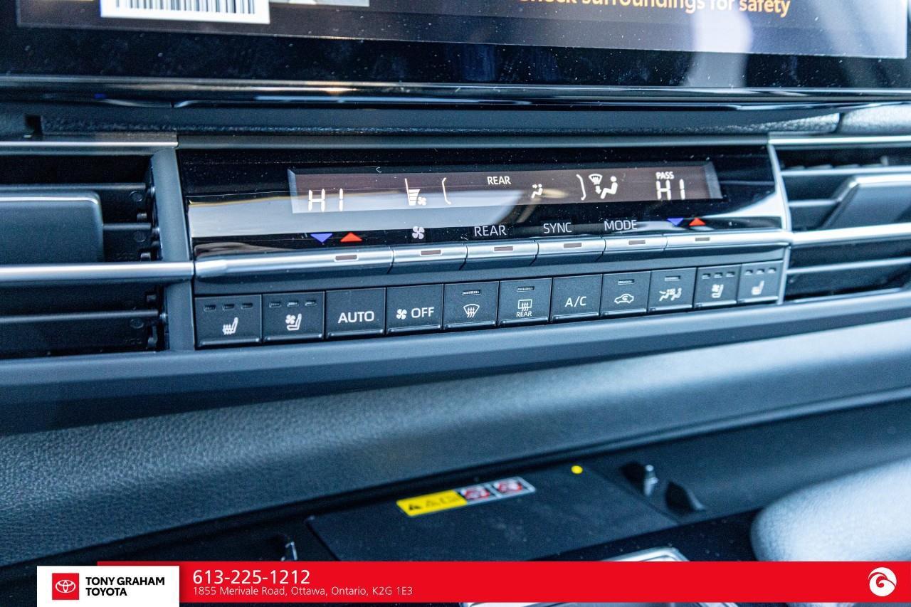 2026 Toyota Sienna XSE 7-Passenger Photo