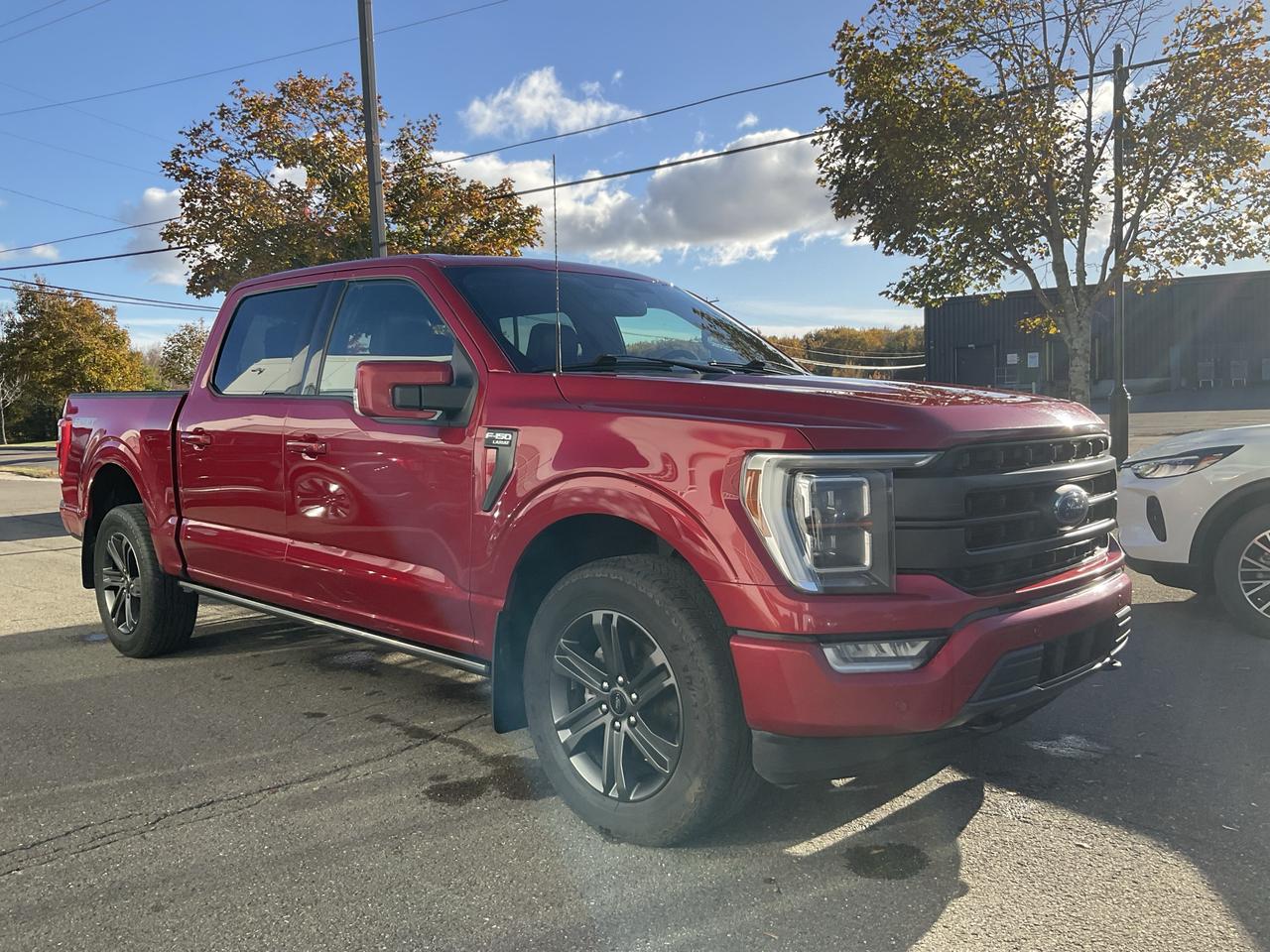 2023 Ford F-150 Lariat Photo2