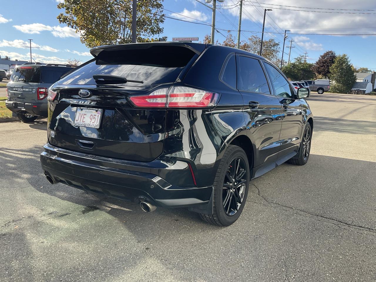 2021 Ford Edge ST Line Photo3