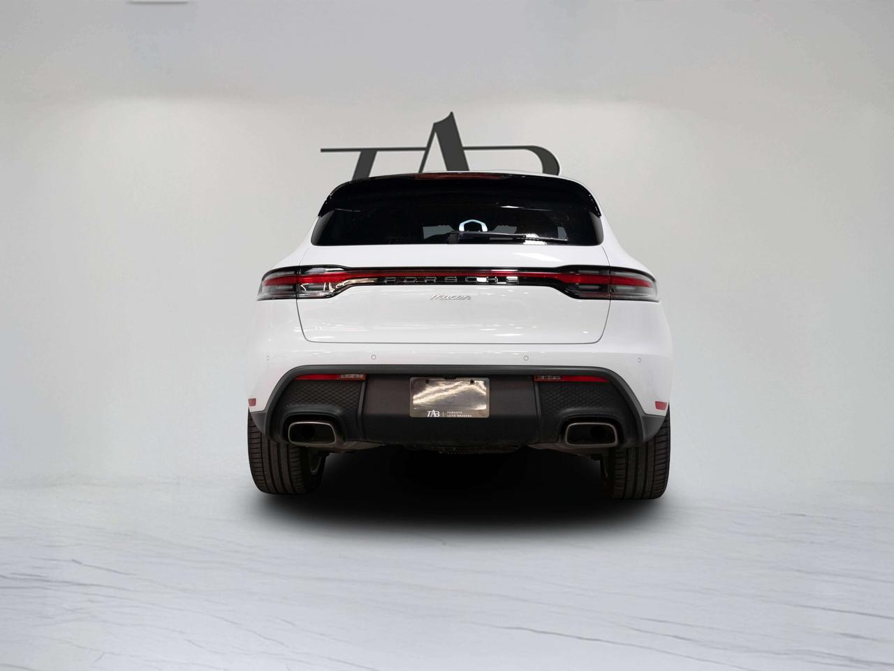 2023 Porsche Macan PREMIUM PLUS | BURMESTER | PANO Photo