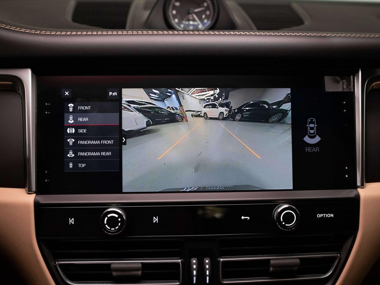 2023 Porsche Macan PREMIUM PLUS | BURMESTER | PANO Photo