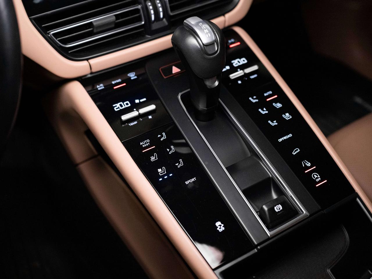2023 Porsche Macan PREMIUM PLUS | BURMESTER | PANO Photo
