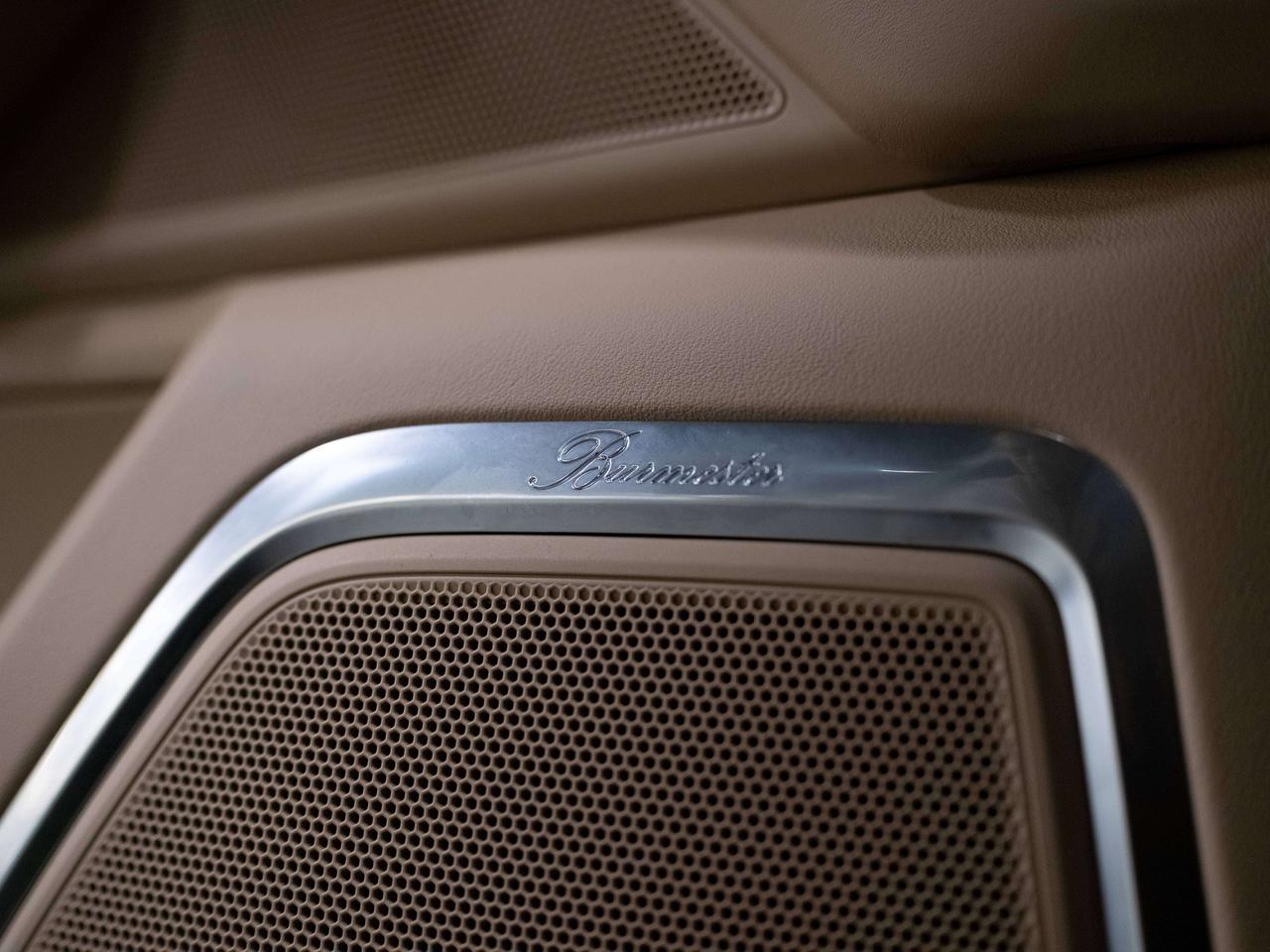 2023 Porsche Macan PREMIUM PLUS | BURMESTER | PANO Photo