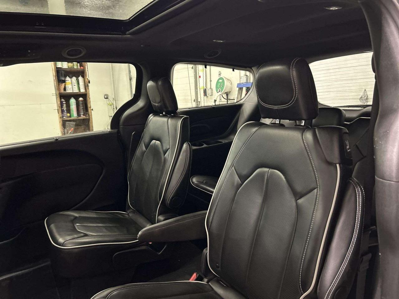 2025 Chrysler Pacifica LIMITED | 7-PASS | NAPPA LEATHER | PANO ROOF | NAV Photo