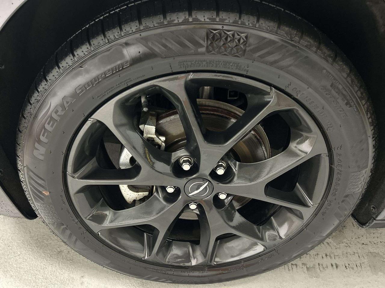 2025 Chrysler Pacifica LIMITED | 7-PASS | NAPPA LEATHER | PANO ROOF | NAV Photo