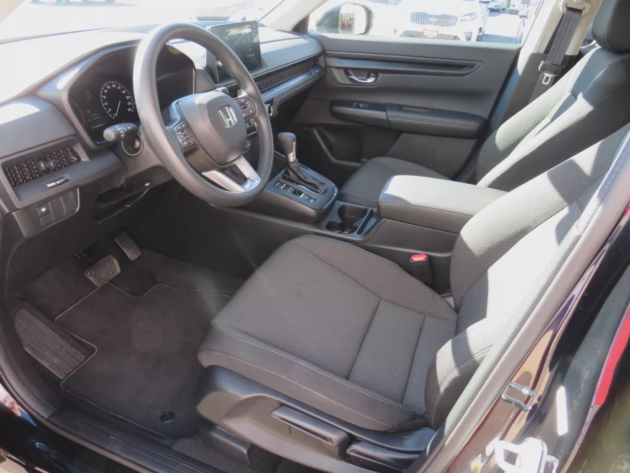 2026 Honda CR-V LX | AWD | Automatic | Low Kms | Alloy Wheels | Heated Seats | Climate Control | Wireless Apple CarPlay & Android Auto | Back-Up Camera Photo