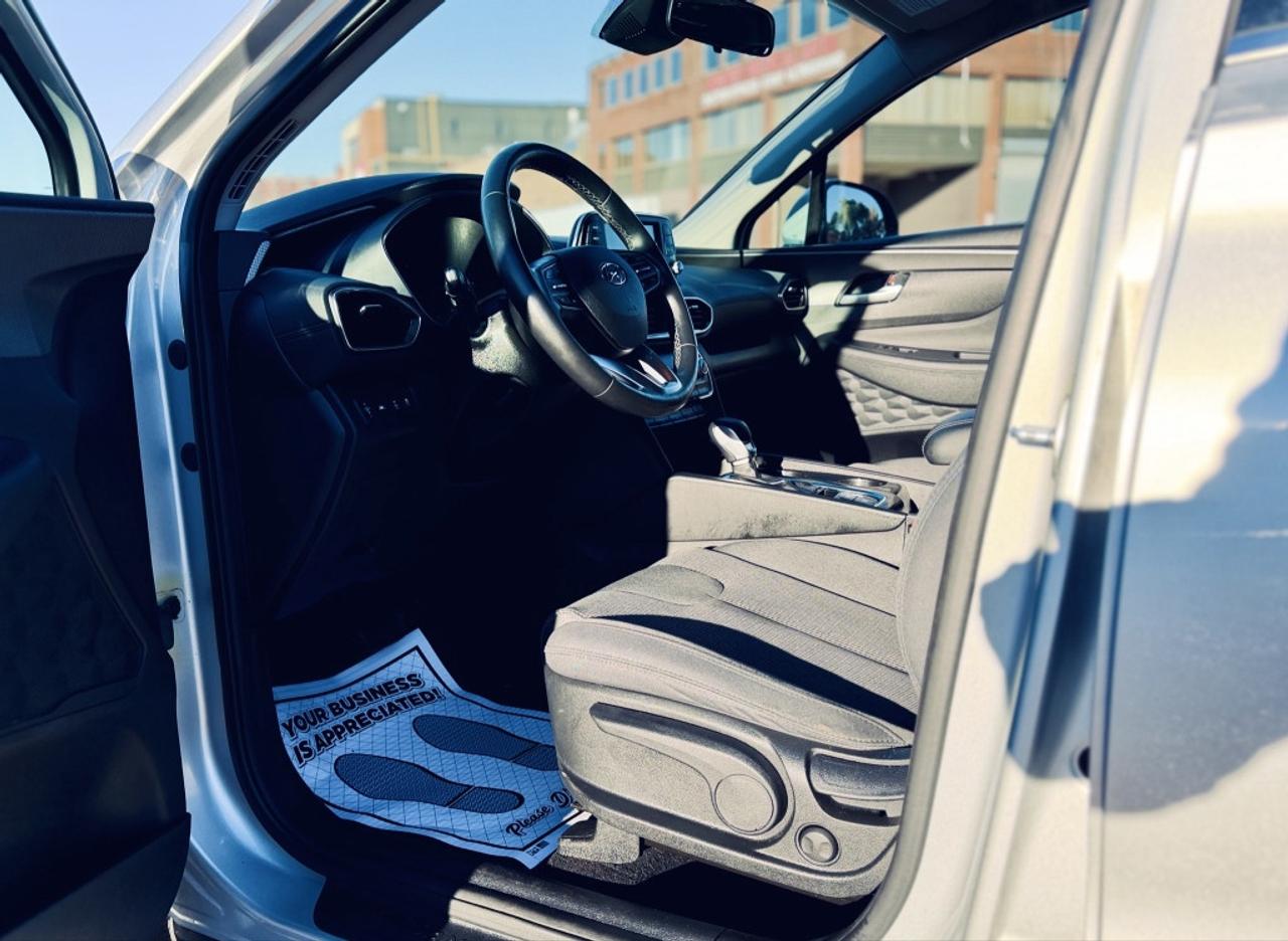 2020 Hyundai Santa Fe 2.4L Essential AWD With Safety Package Photo